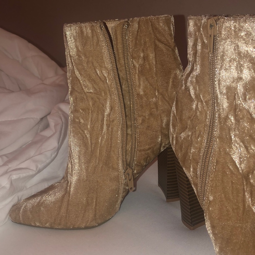 Boots - Picture 3 of 3